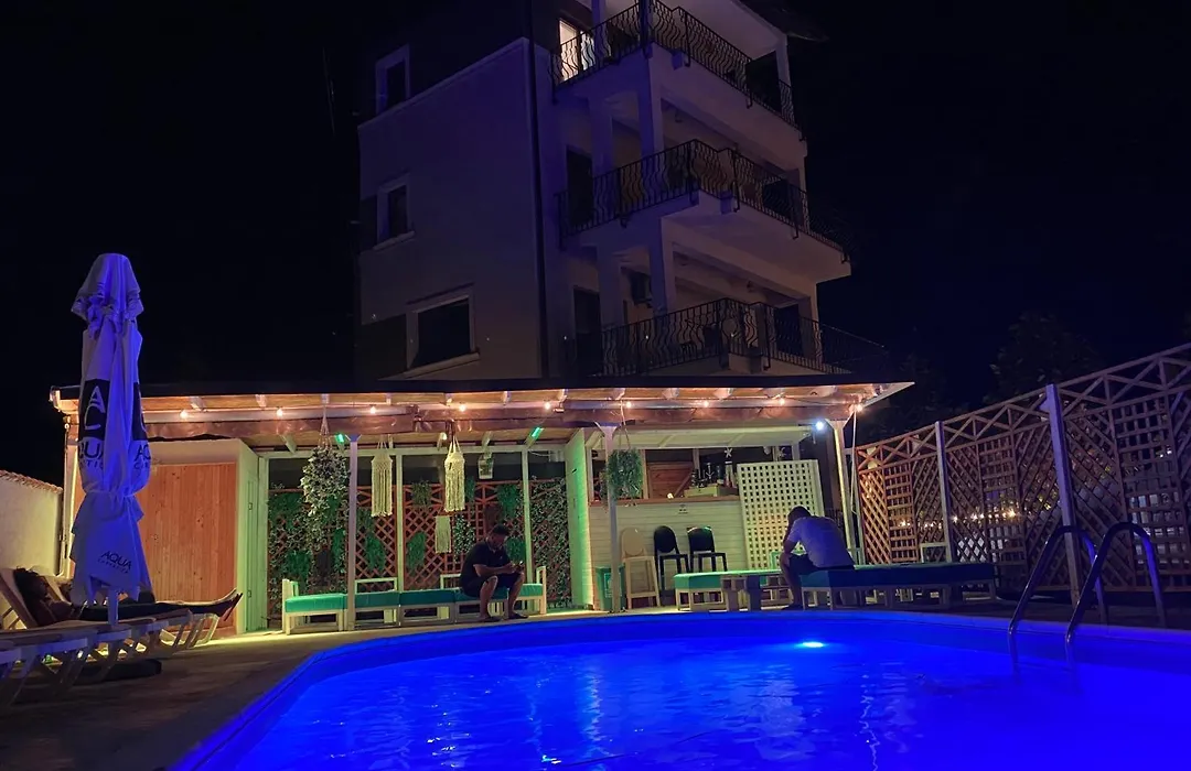 Breeze Villa Mamaia Nord-1