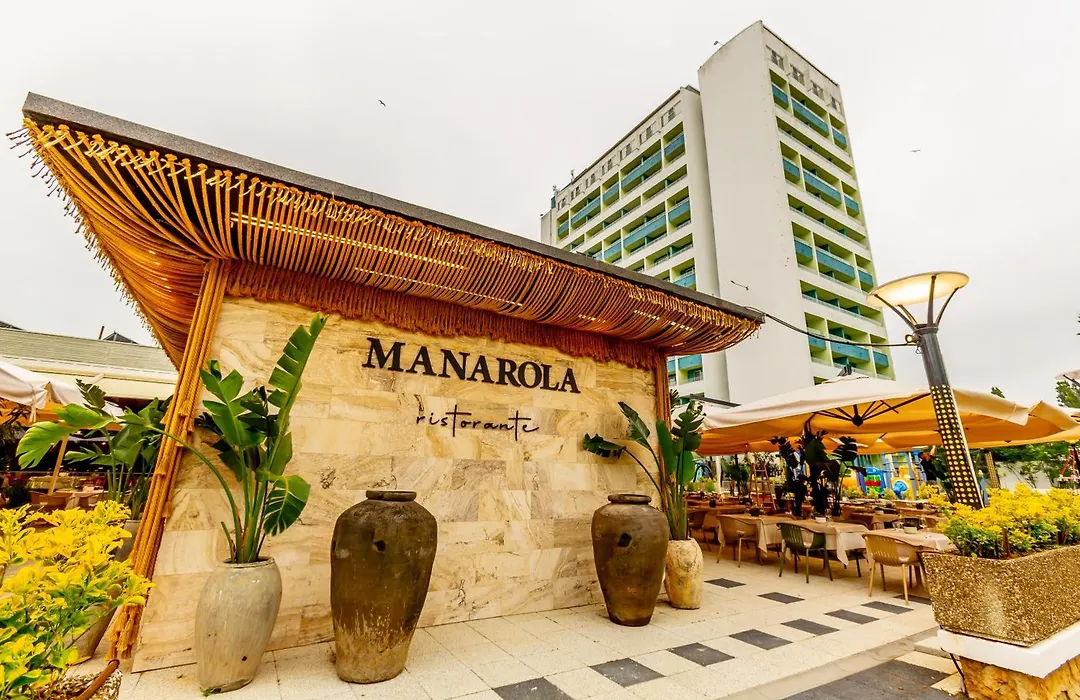 Hotel Riviera-1